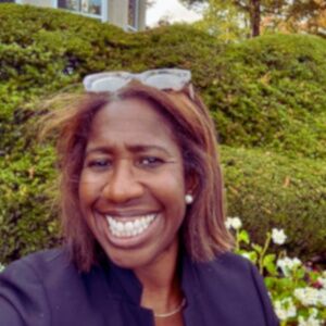 Meet your Posher, Lisa